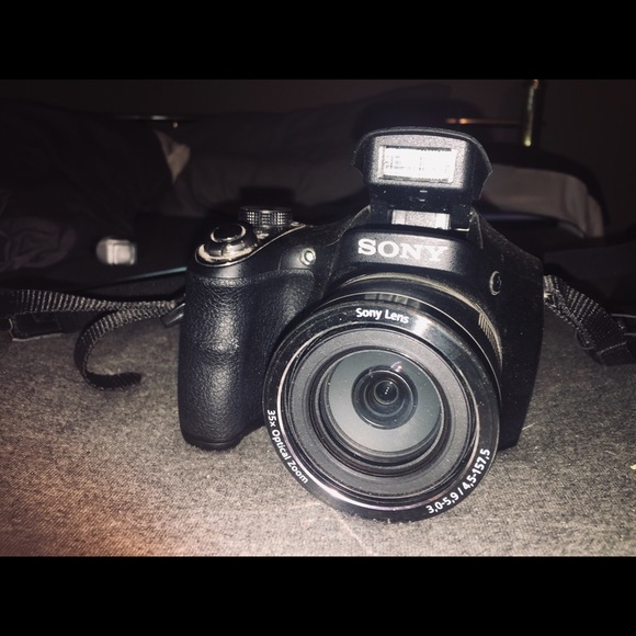 Sony camera - Picture 4 of 5